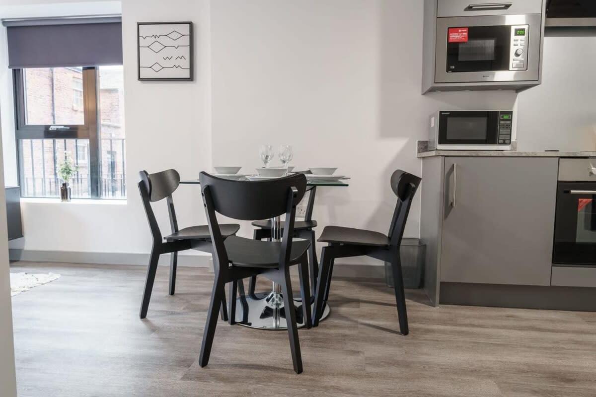 Lovely 1 Bed Apartment In Liverpool Centre Eksteriør bilde